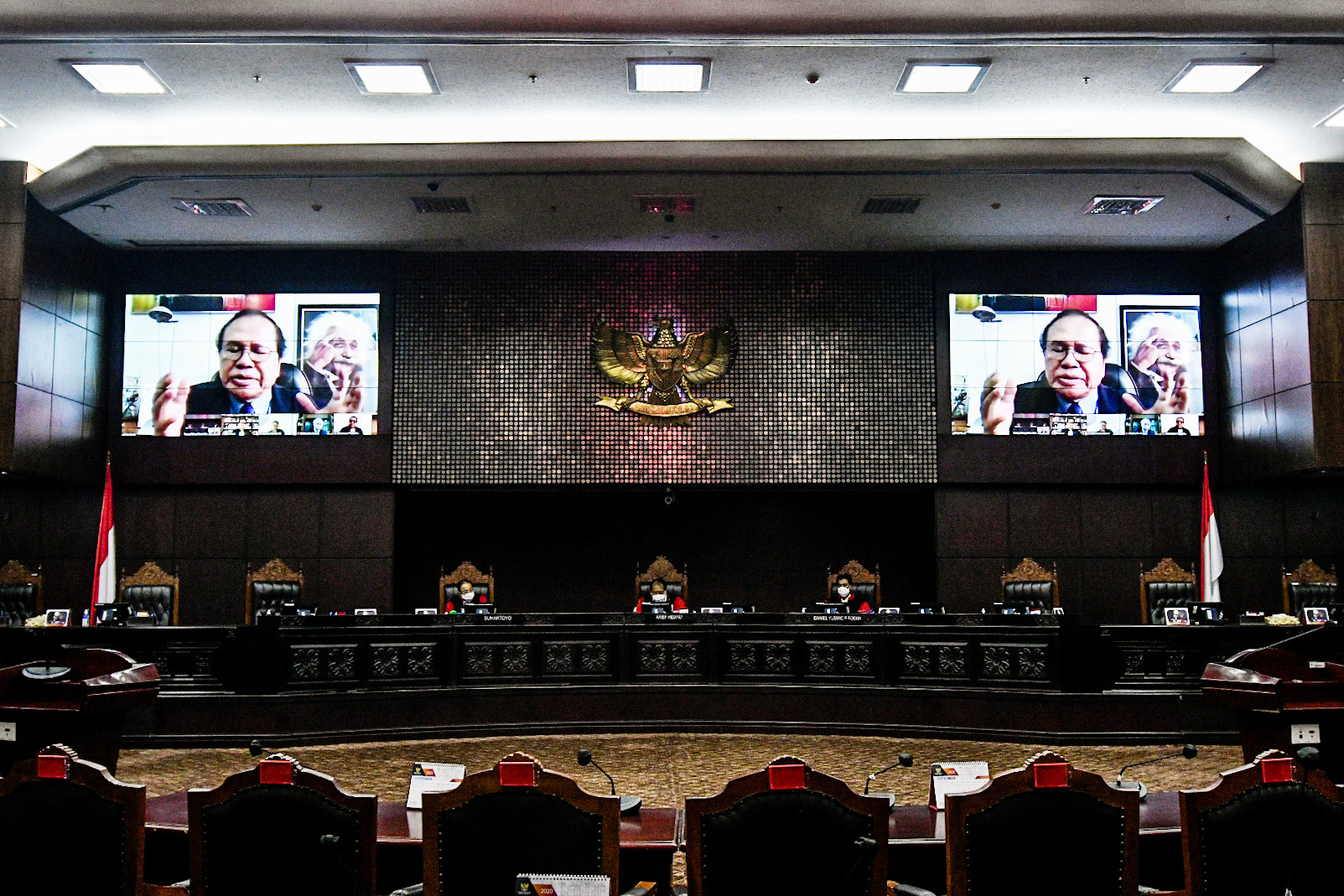  Uji Materi Ambang Batas Pencalonan Presiden 