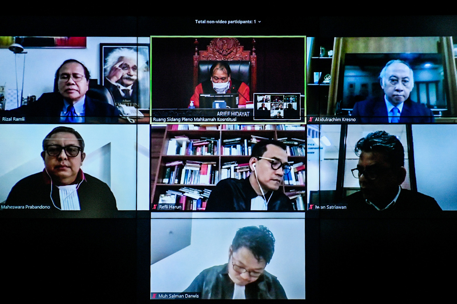  Uji Materi Ambang Batas Pencalonan Presiden 