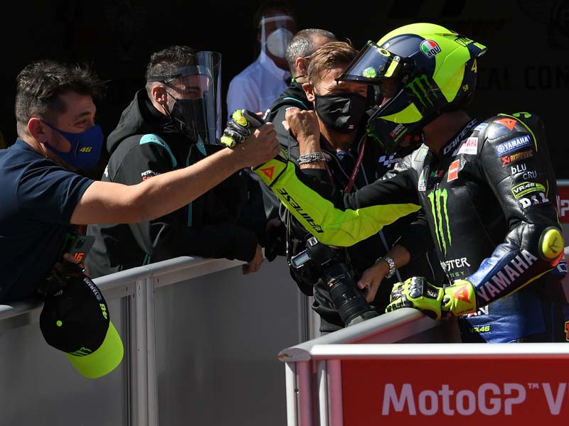 Valentino Rossi Start Baris Depan di MotoGP Catalunya 