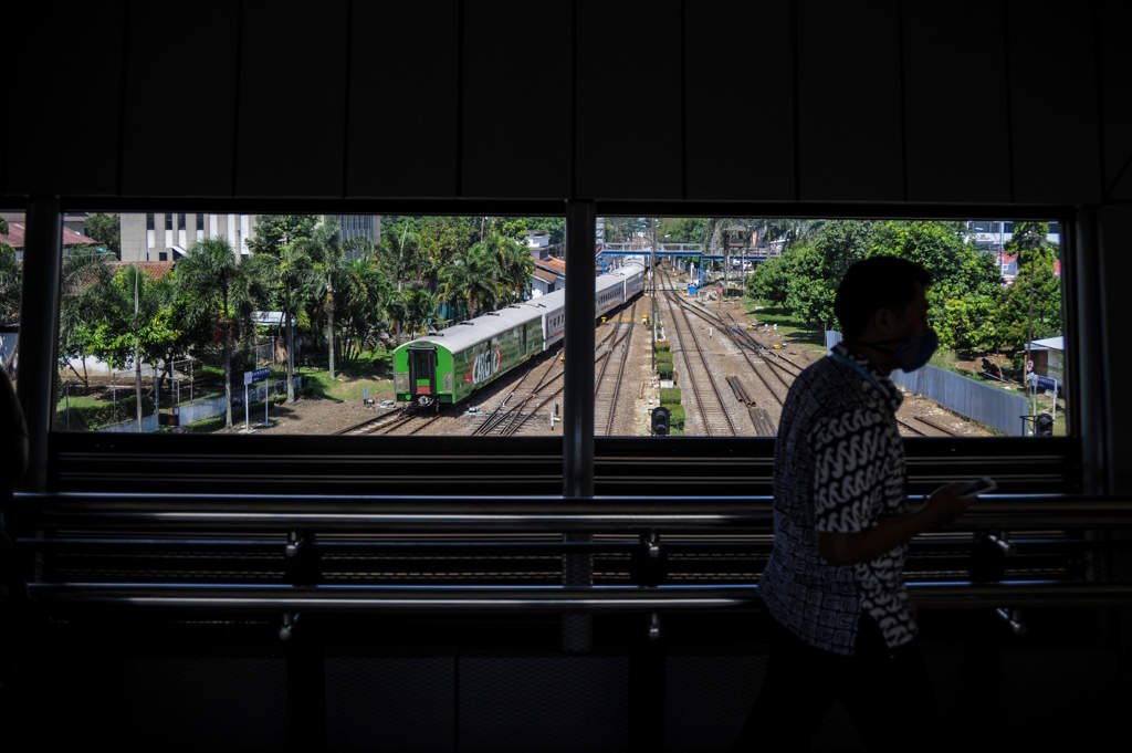 Fasilitas Baru Sky Bridge di Stasiun Bandung 