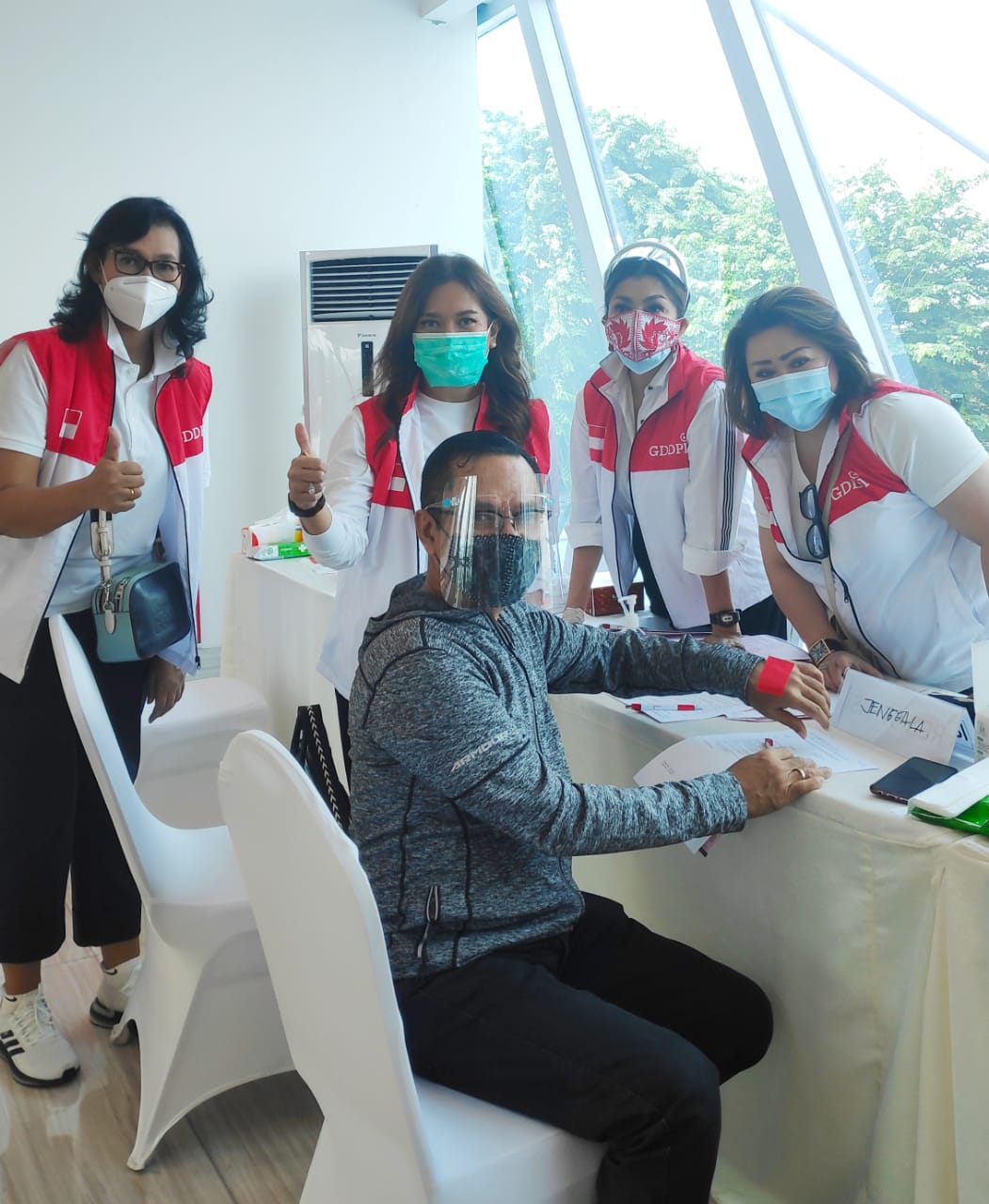 Saleh Husin Donor Darah Untuk Pasien Yang Membutuhkan