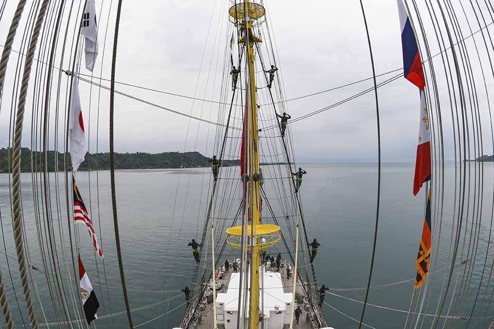 KRI Bima Suci Tiba di Lampung