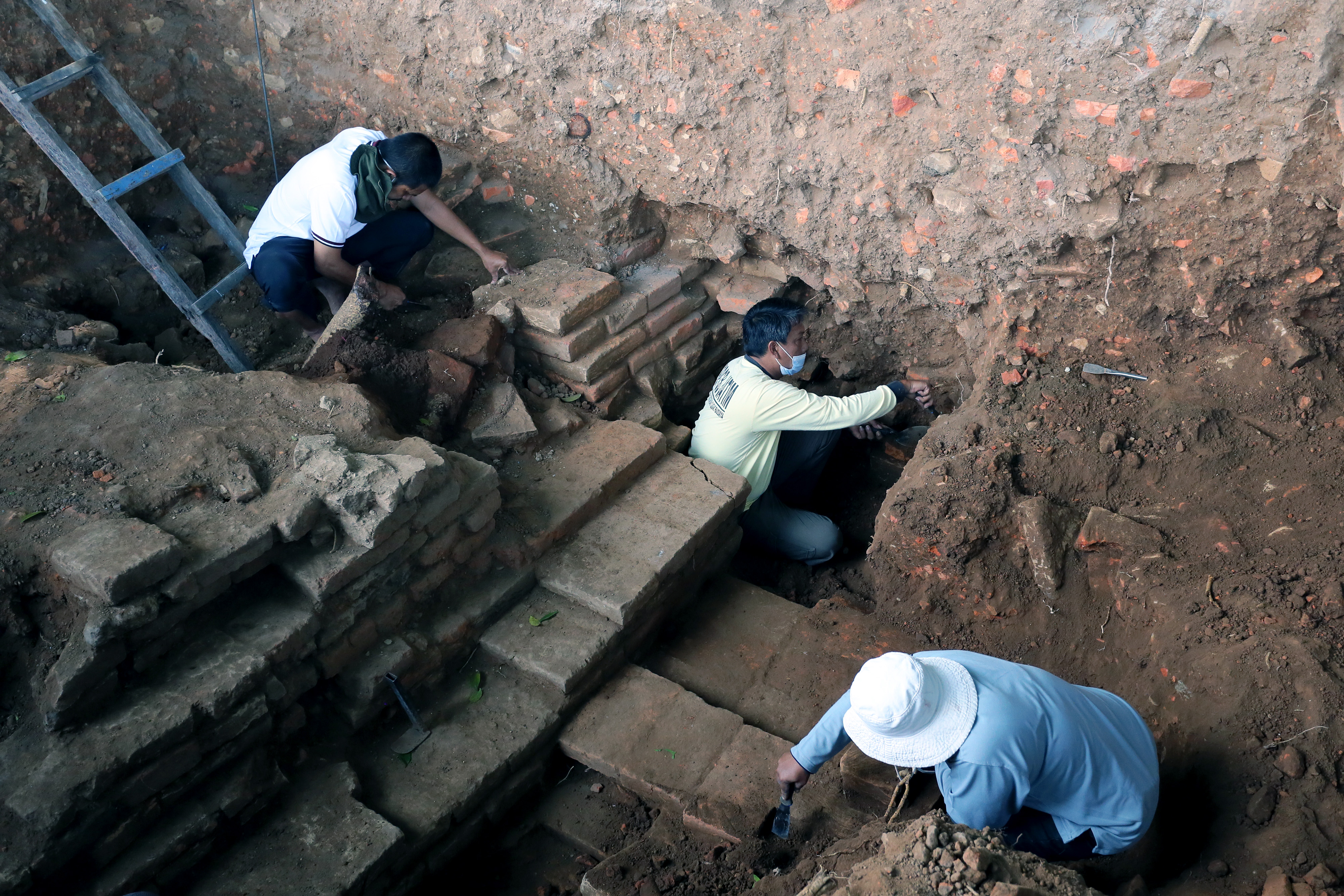 Ekskavasi Tahap Kedua  Candi Gedog