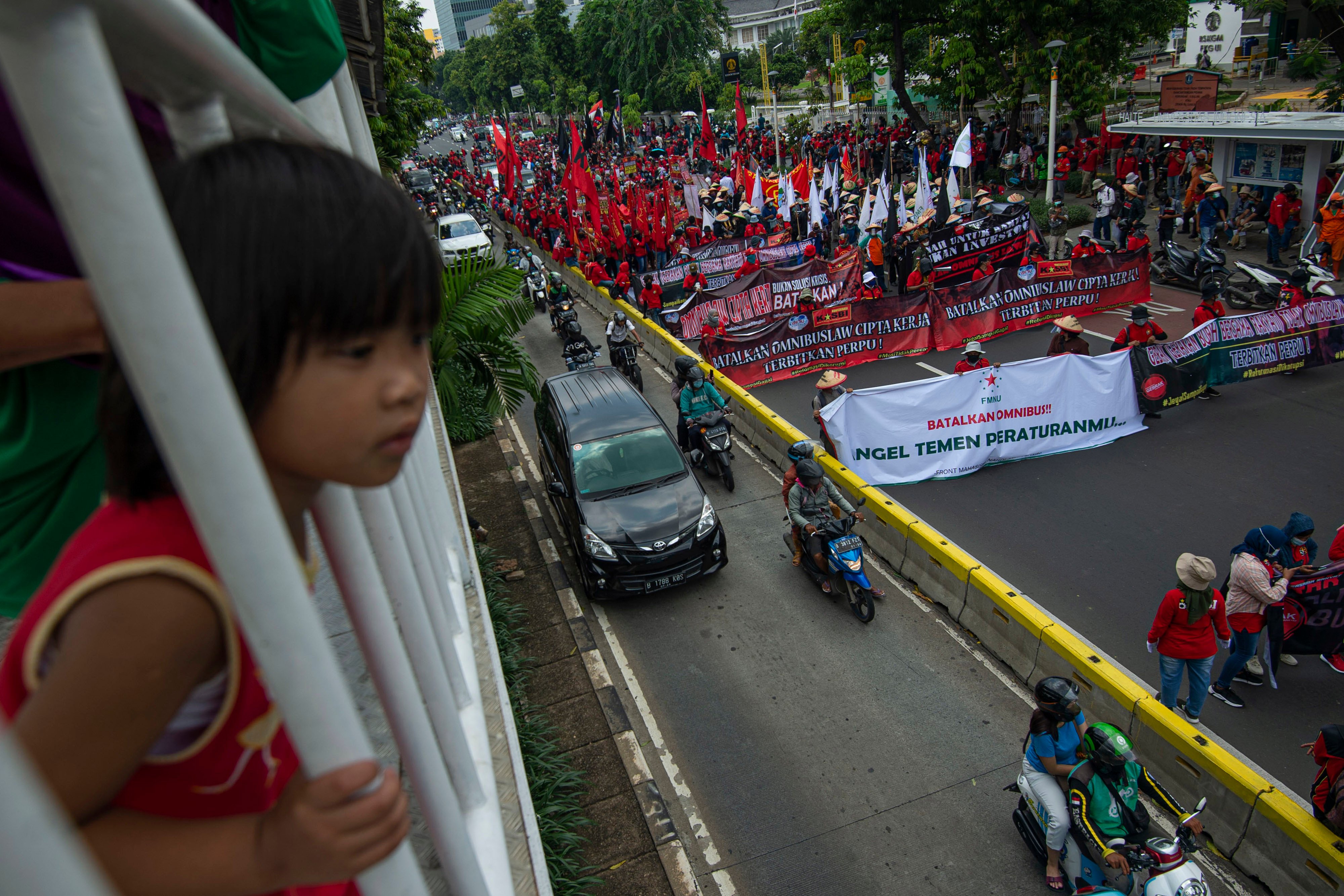 Aksi Tolak Omnibus Law