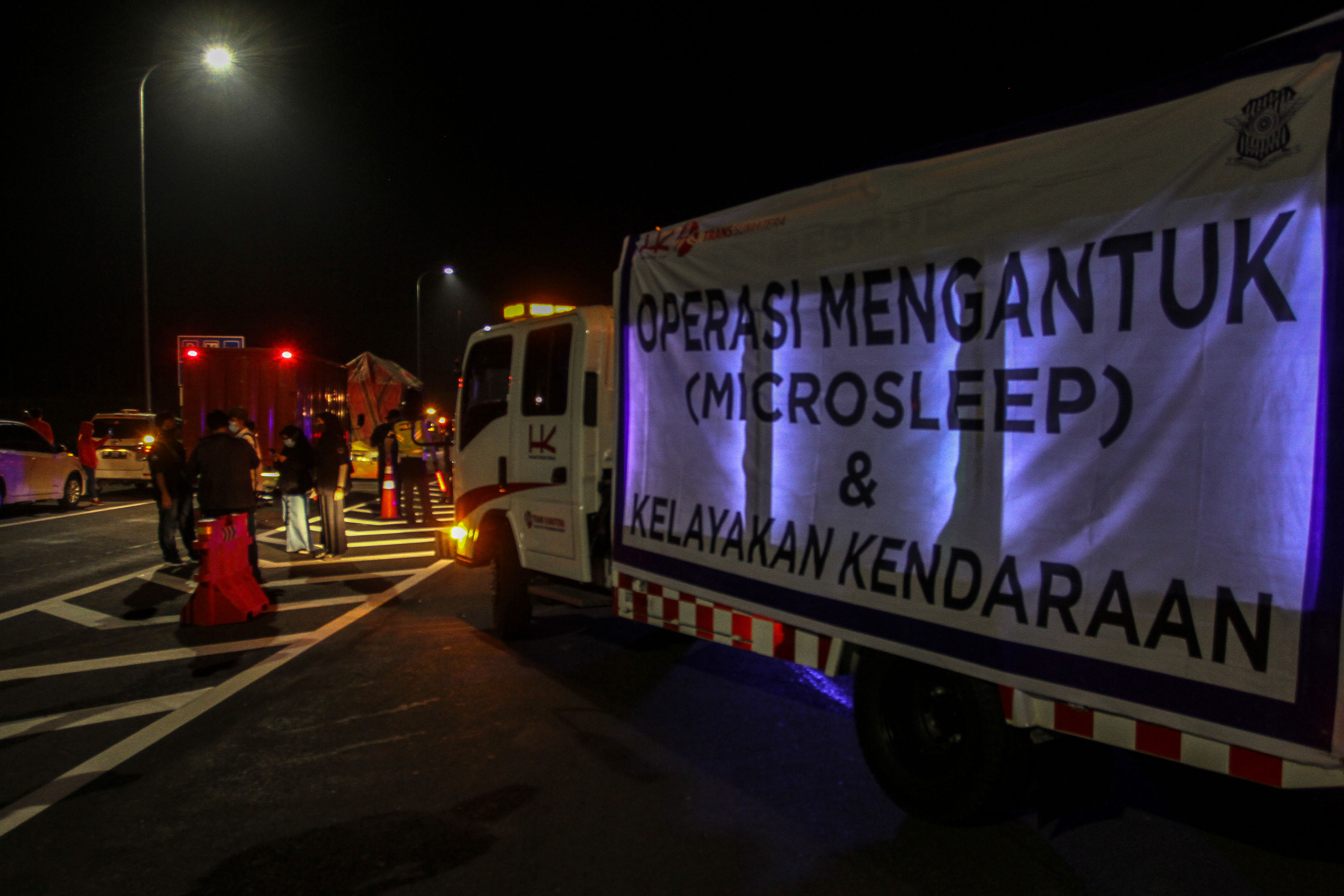  Operasi Mengantuk di Jalan Tol Pekanbaru-Dumai 