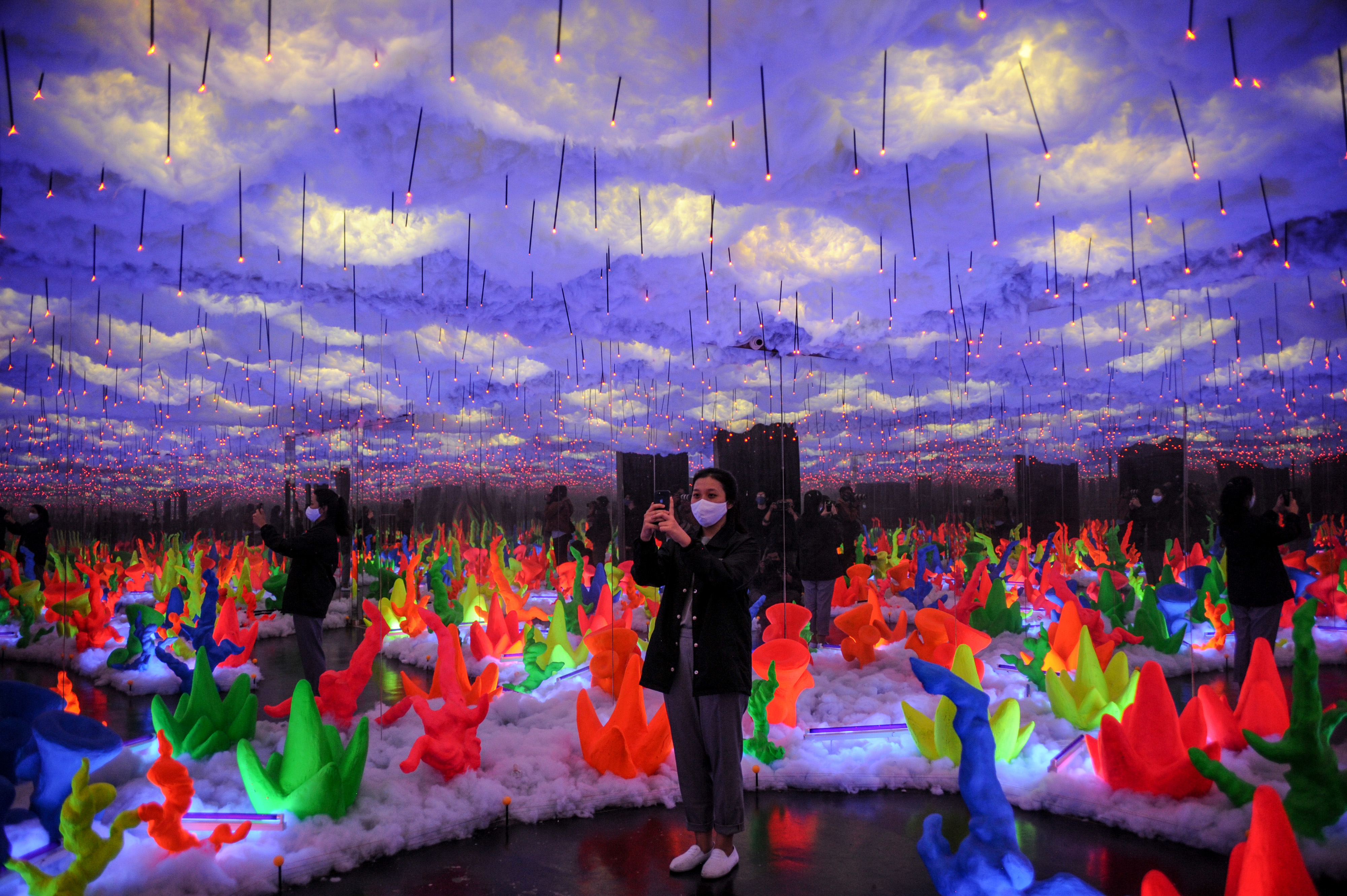 Instalasi Seni Multimedia Interaktif 