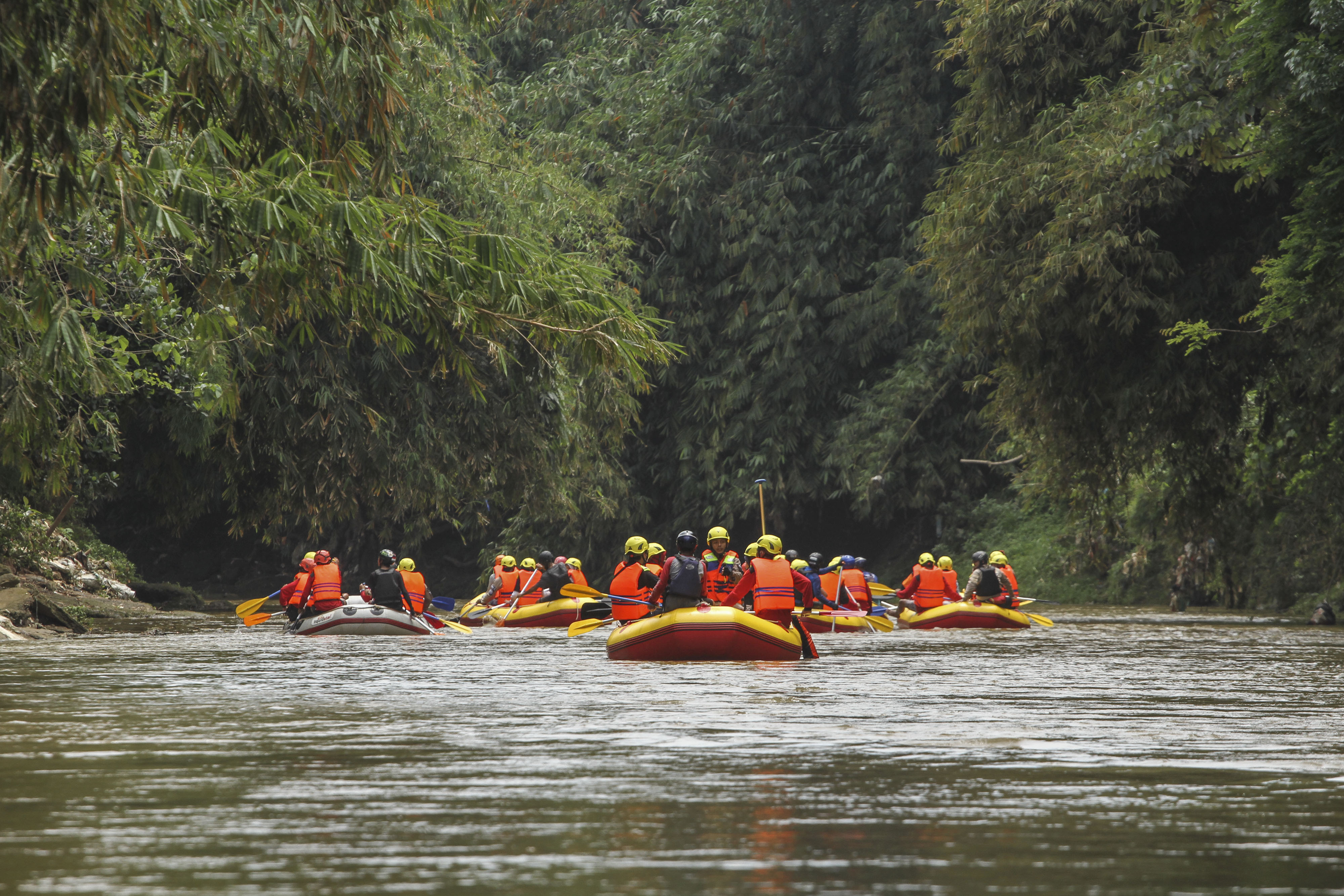 Pelatihan Penanggulangan Bencana di Sungai Ciliwung