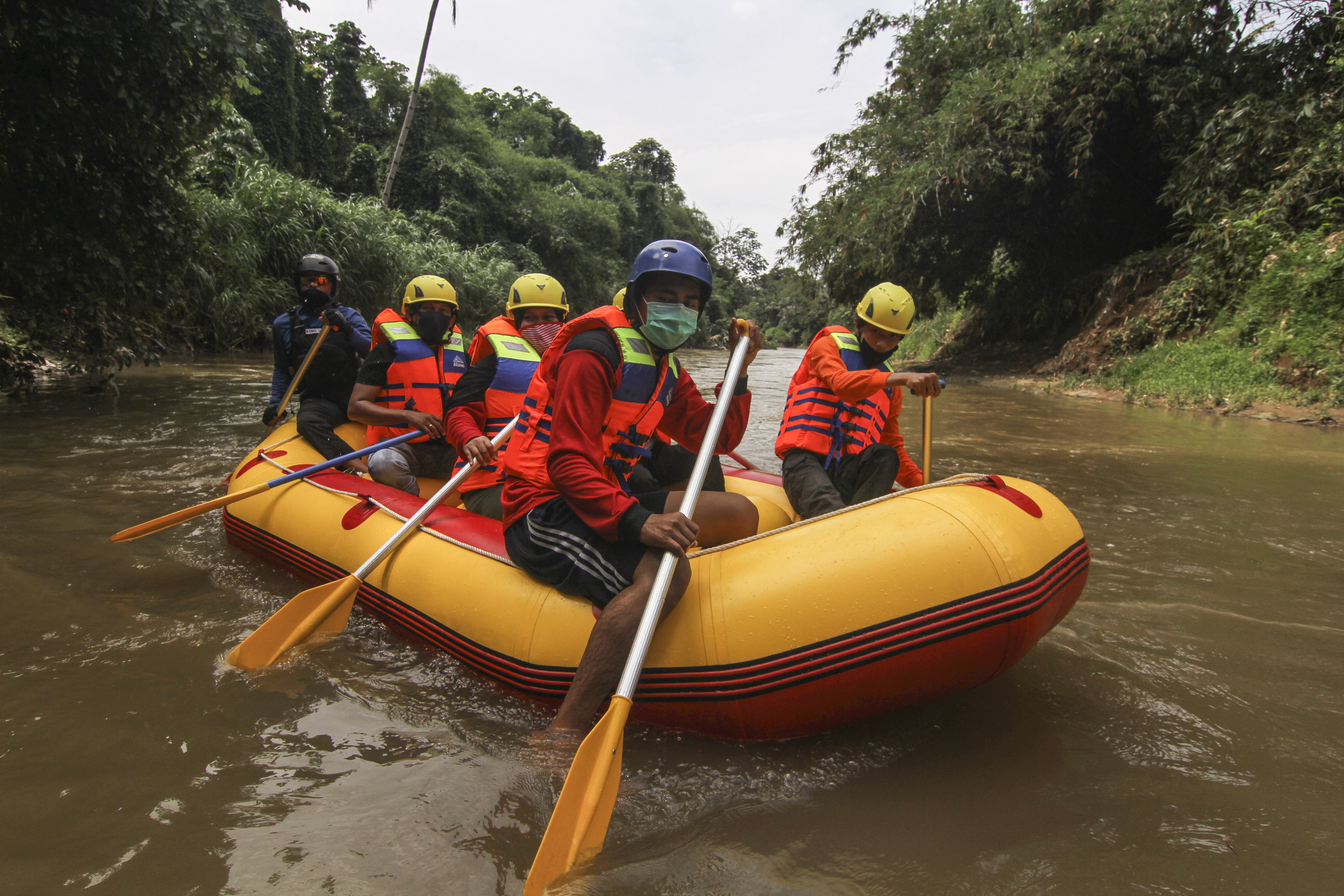 Pelatihan Penanggulangan Bencana di Sungai Ciliwung