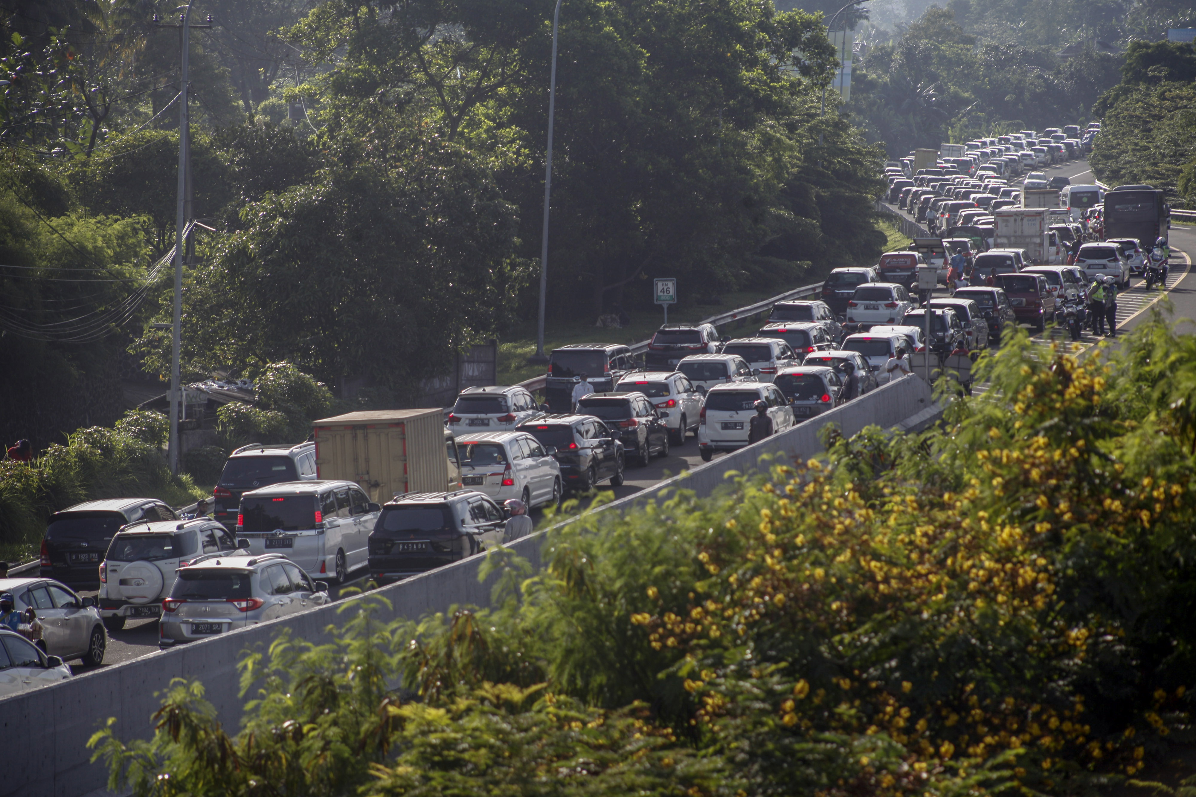 Jalur Puncak Macet Saat Libur Panjang