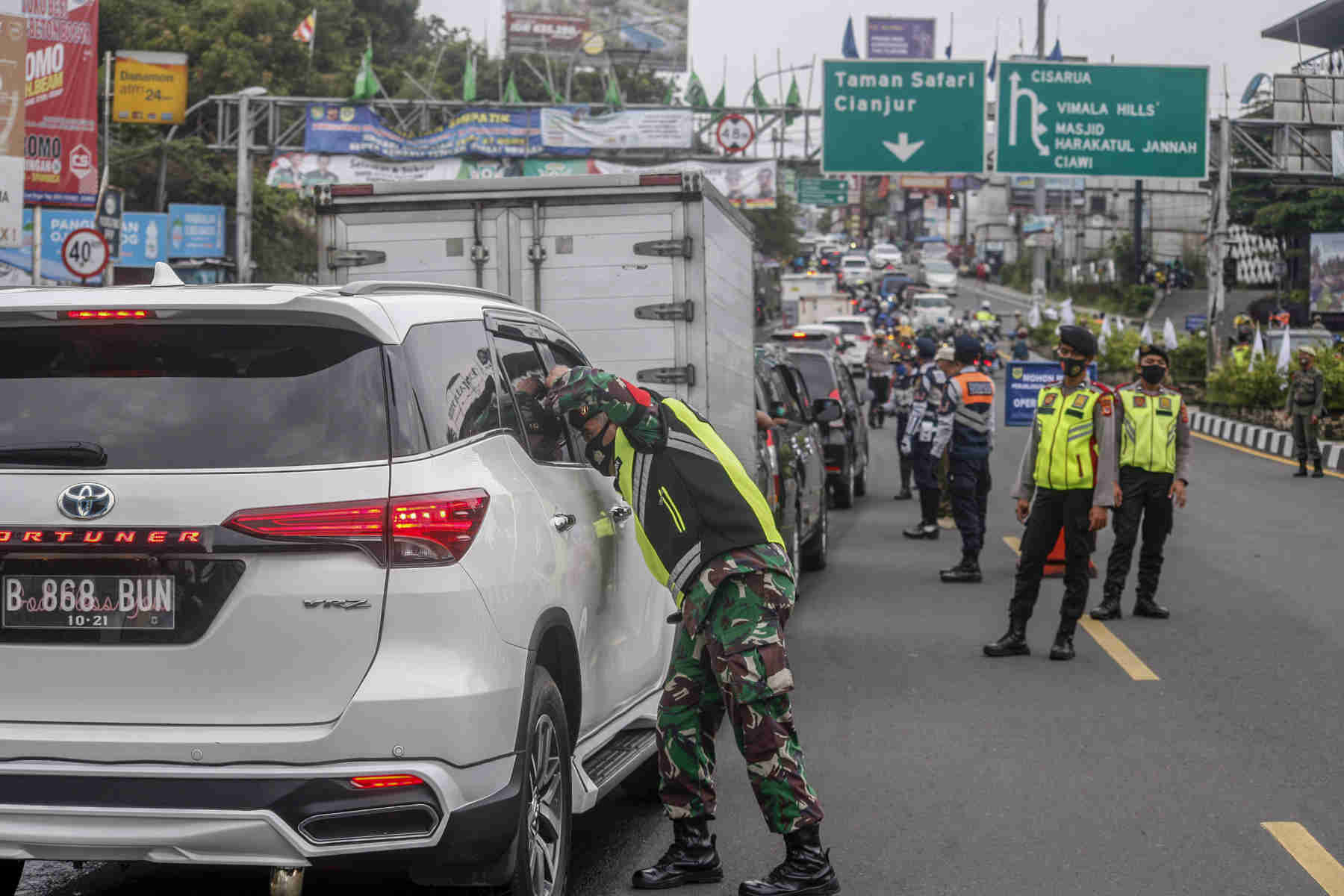 Pembatasan Kendaraan di Kawasan Wisata Puncak Bogor 