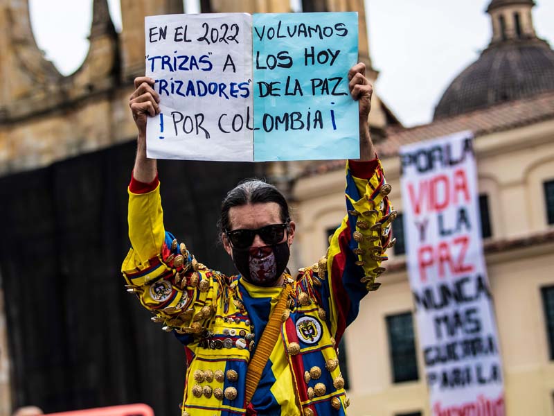 Aksi Kelompok Masyarakat Adat