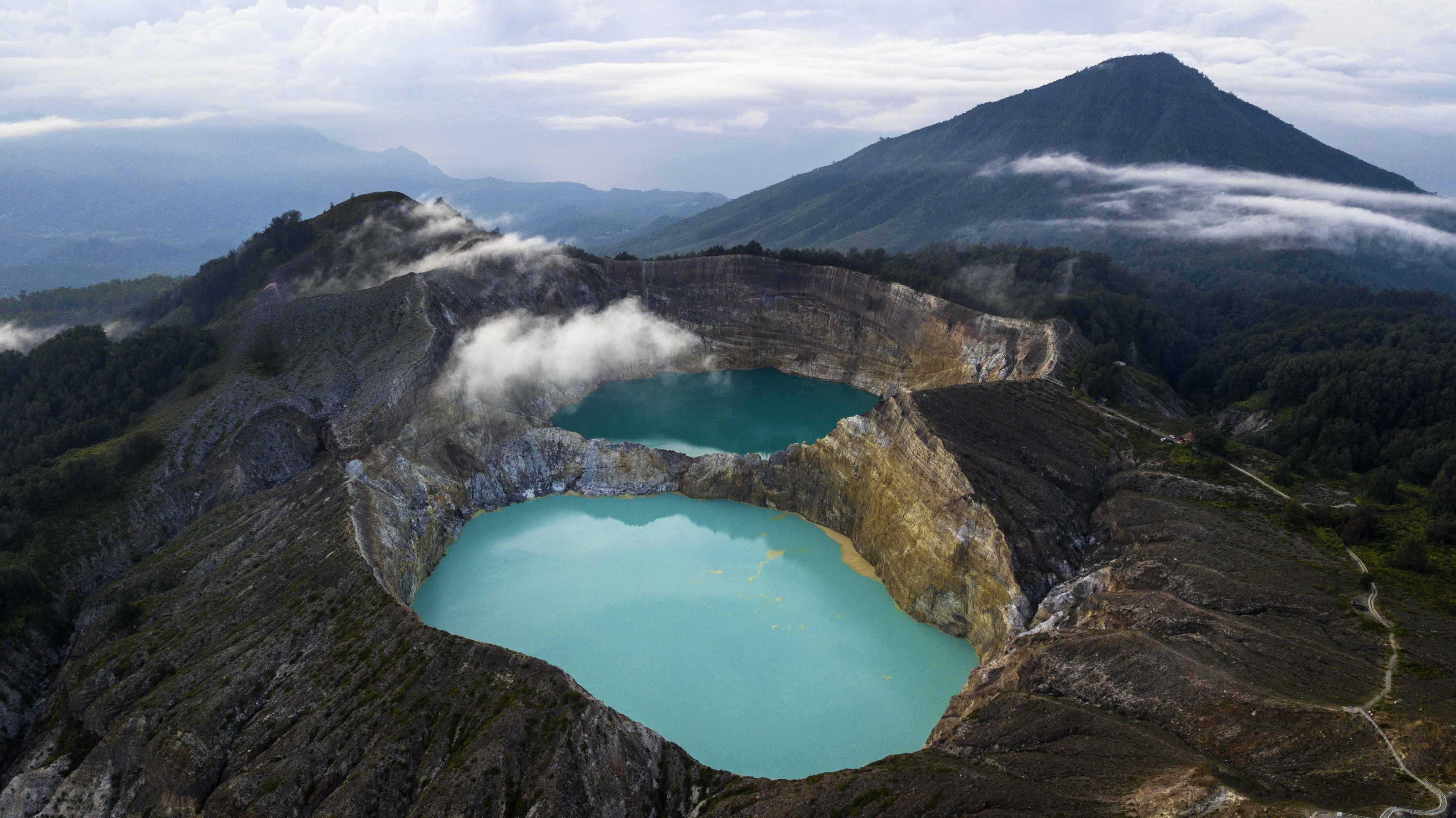 Pesona Danau Kelimutu