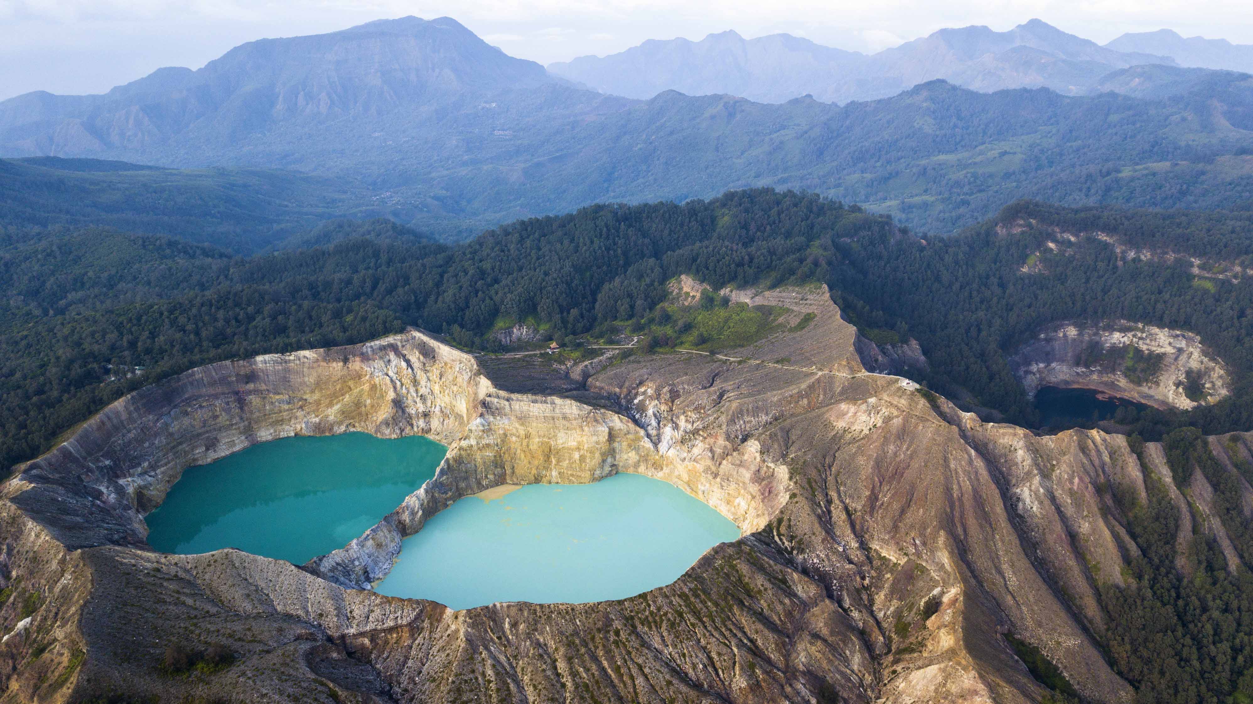 Pesona Danau Kelimutu