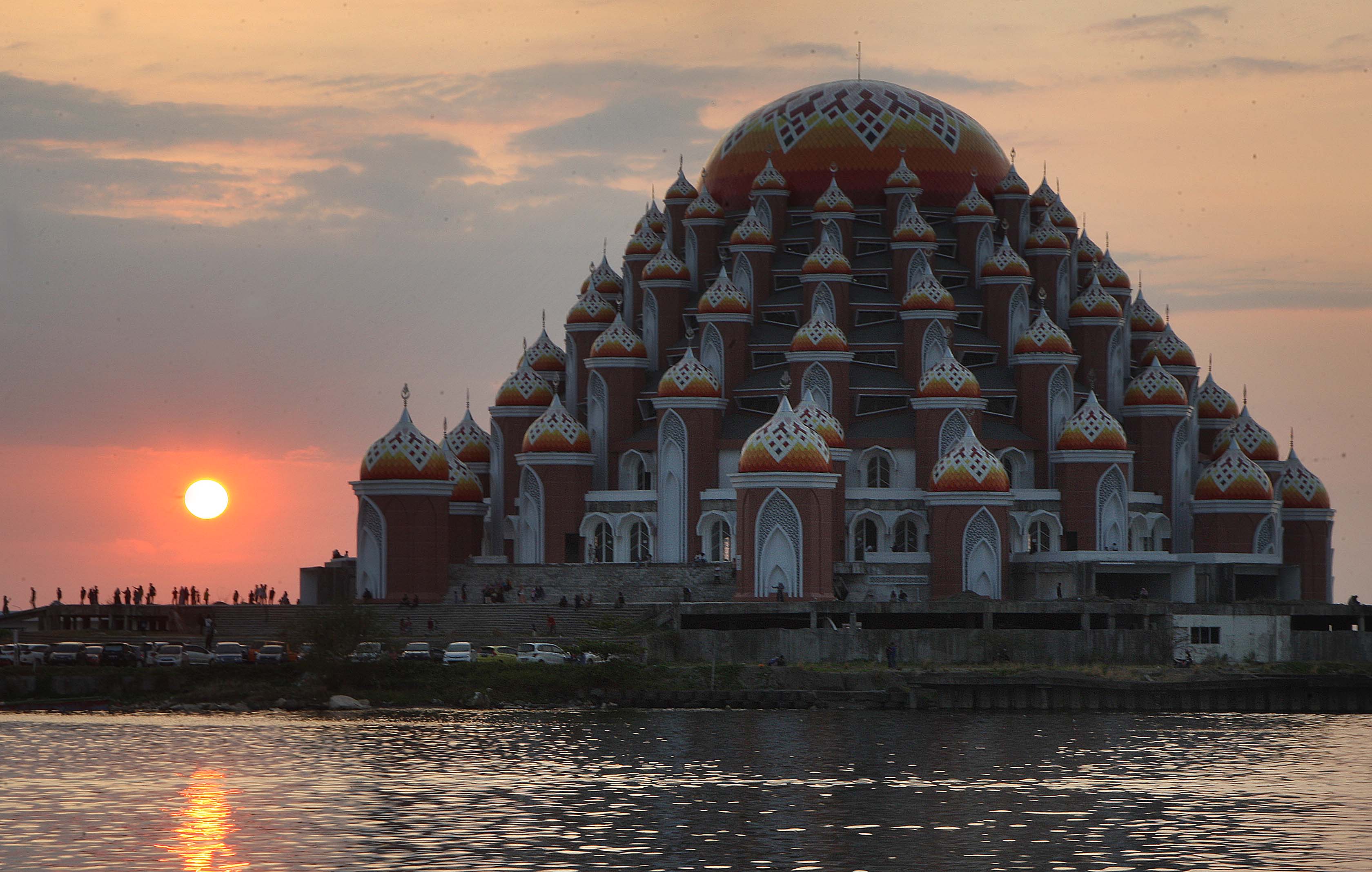 Senja di Pantai Losari