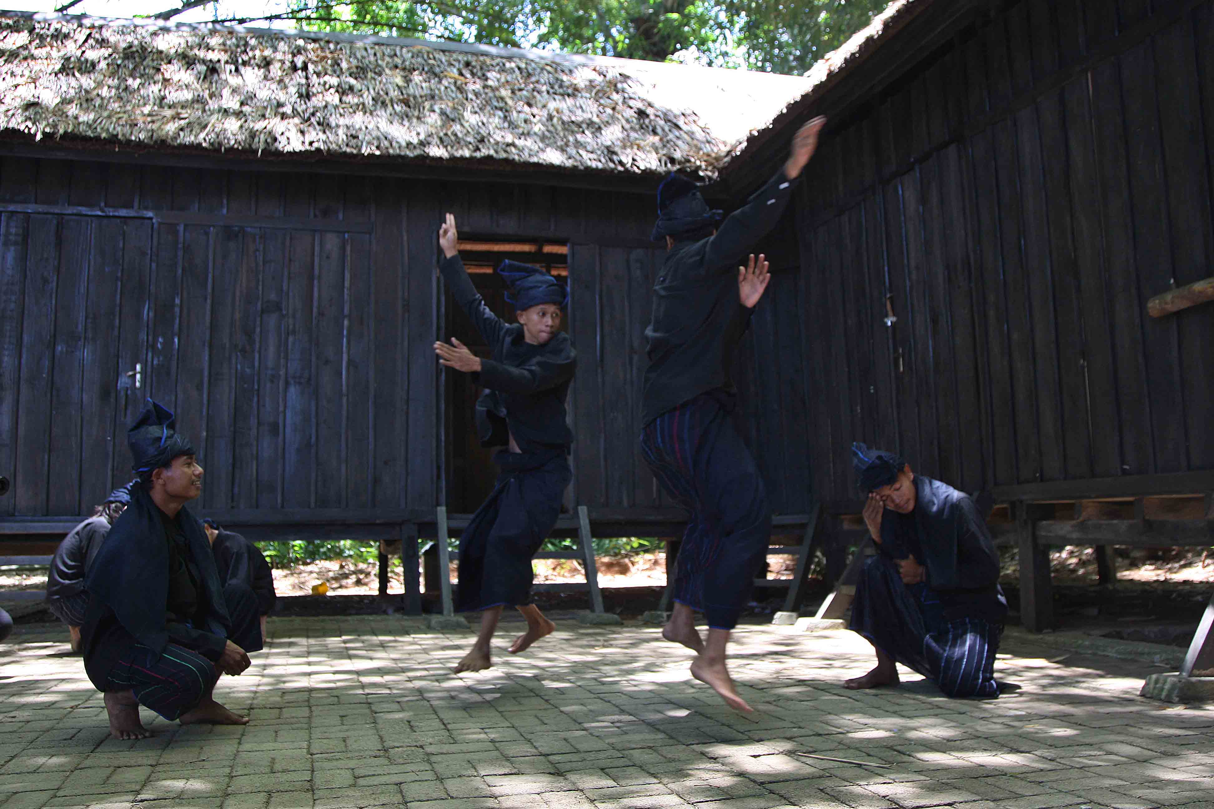 Peradaban Suku Kajang