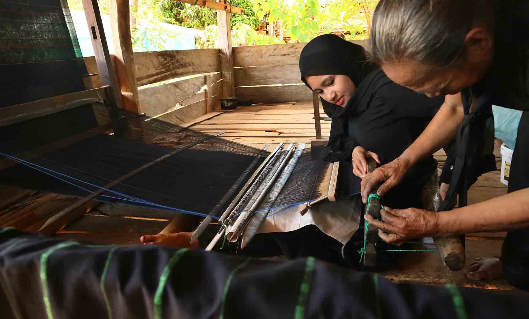 Keunikan Tenun Suku Kajang
