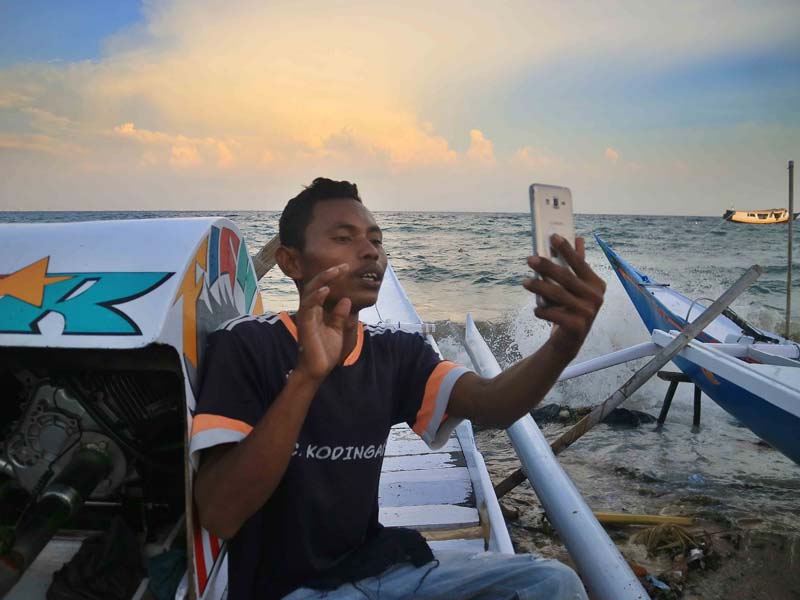 Manfaatkan Jaringan Internet di Pulau Terluar