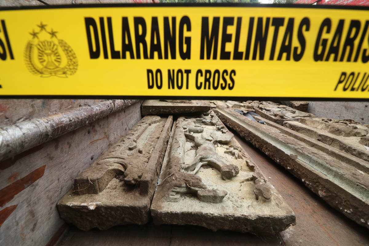 Pencurian Relief Makam Kuno Tionghoa di Kediri 
