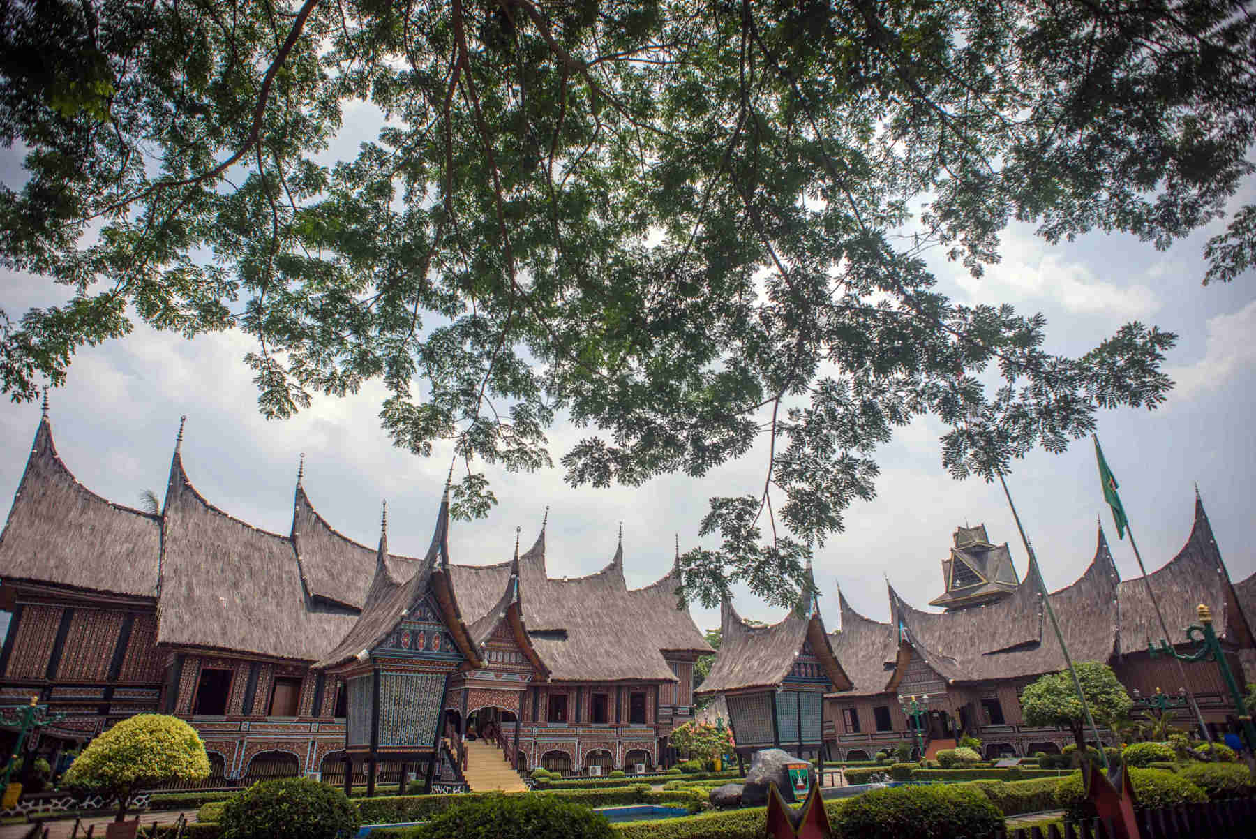 Wisata Taman Mini Mulai Dibuka Kembali 