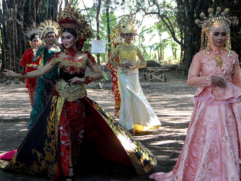 Peragaan Busana Pengantin Nusantara