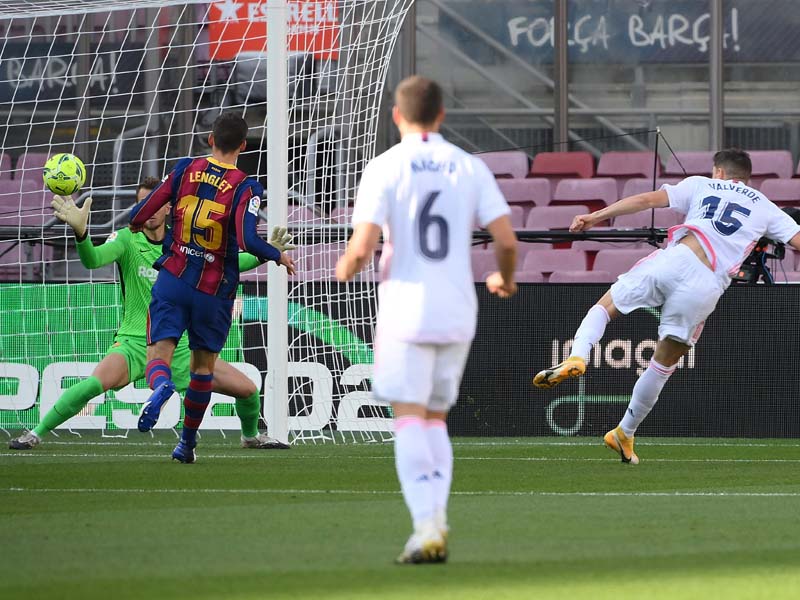 Real Madrid Menangi Laga El Clasico 