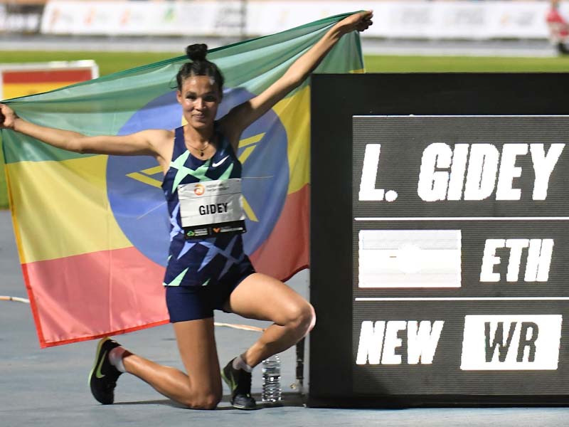 Dua Rekor Dunia Lari Tercipta di Valencia World Record Day