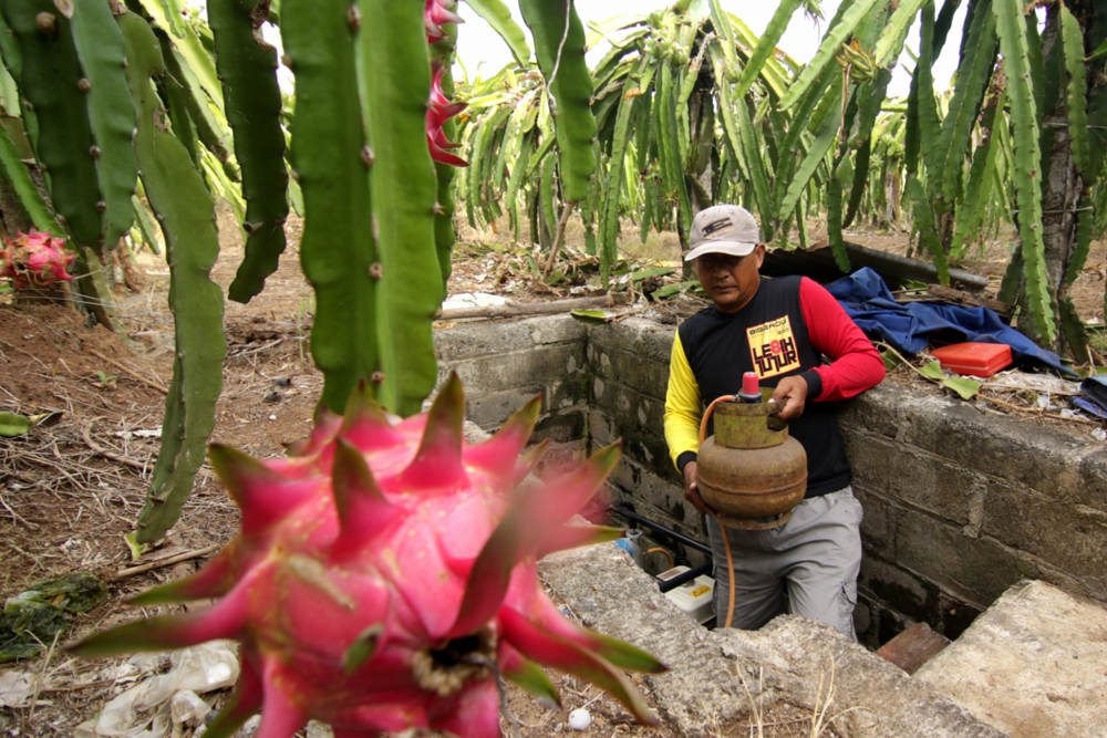 Modifikasi Mesin Pompa Air Berbahan Bakar Gas  
