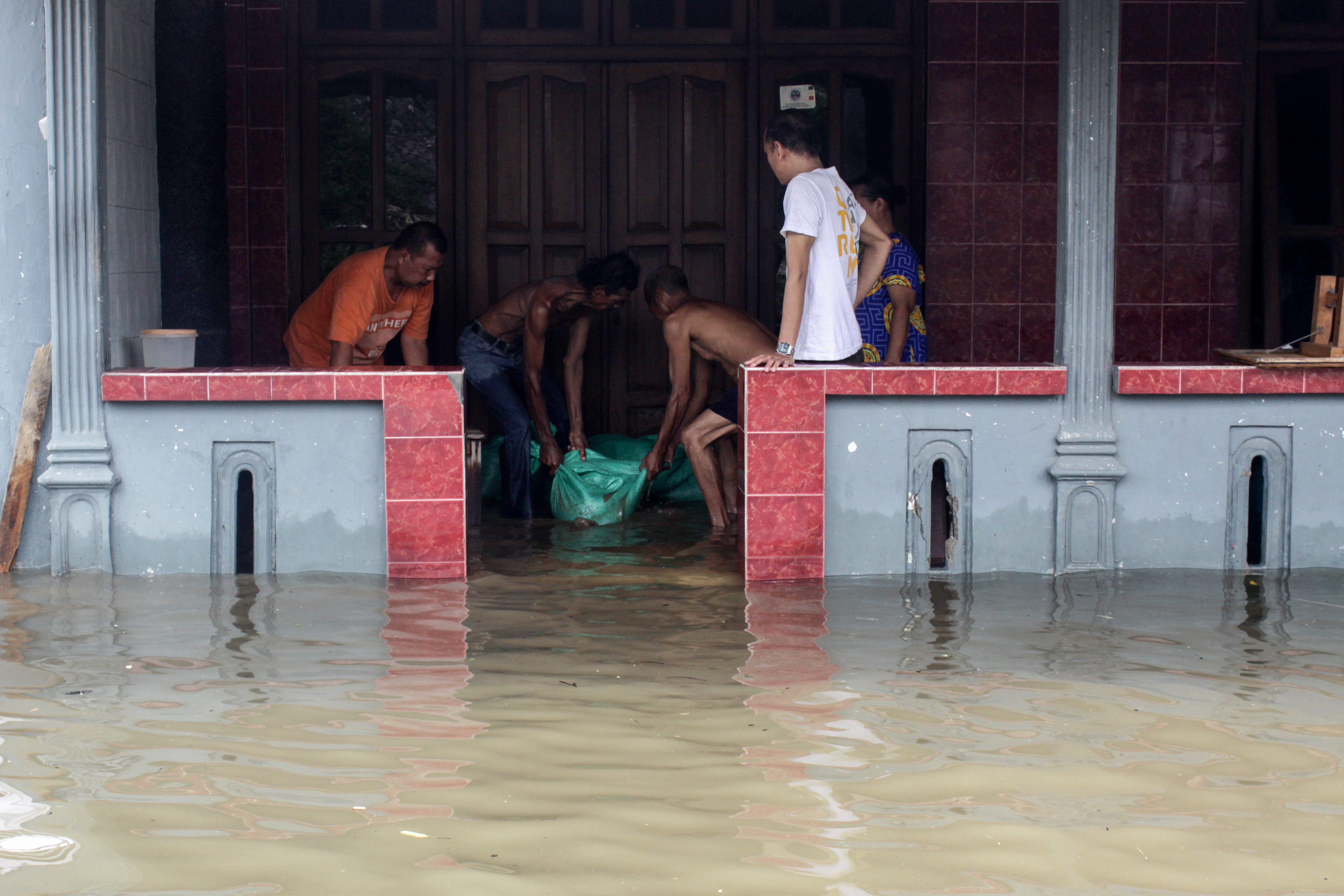 Banjir di Kawasan Jalan Raya Gempol Pasuruan