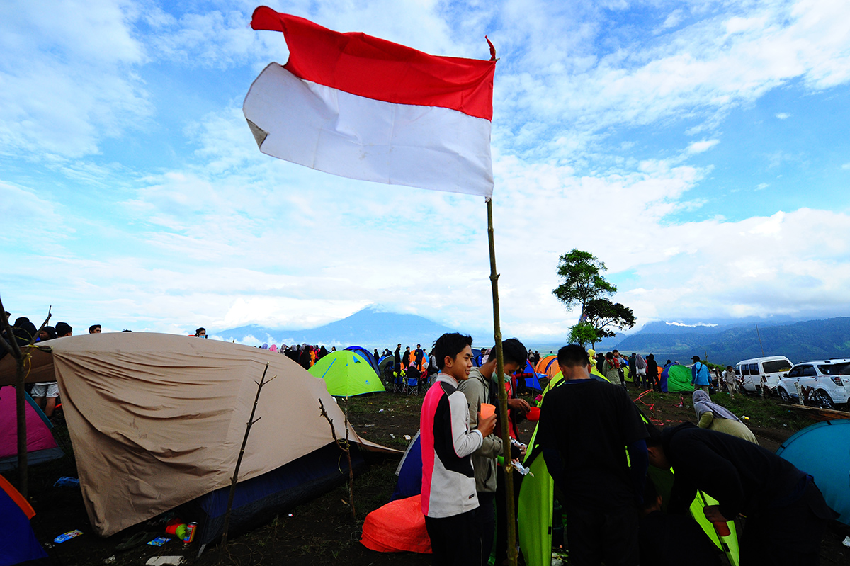 Wisata Bukit Tirai Embun