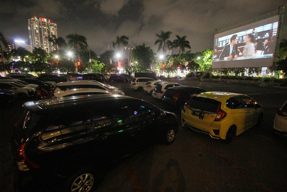 Bioskop Drive-in di Surabaya