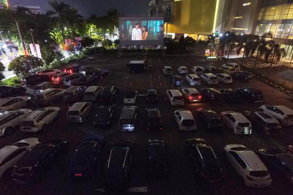 Bioskop Drive-in di Surabaya