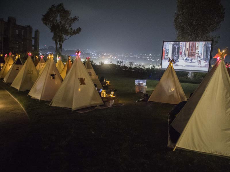 Bioskop Tenda Di Bawah Bintang