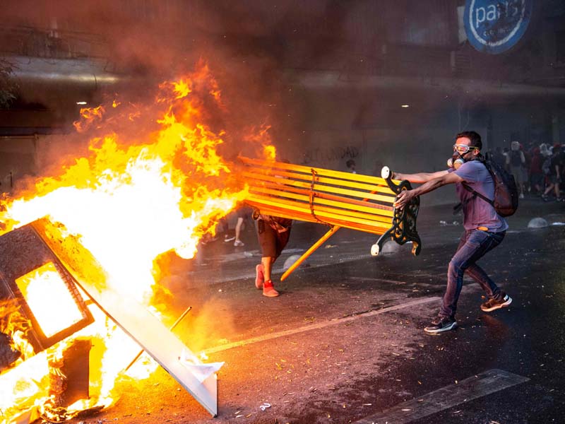 Demo Penghapusan Kekerasan terhadap Perempuan