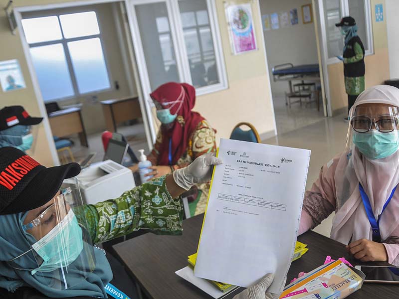 Simulasi Vaksinasi Covid-19 Di Puskesmas Cikarang