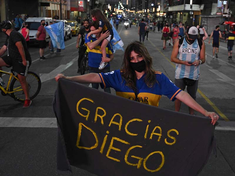 Legendaris Sepak Bola Argentina Diego Maradona Meninggal Dunia