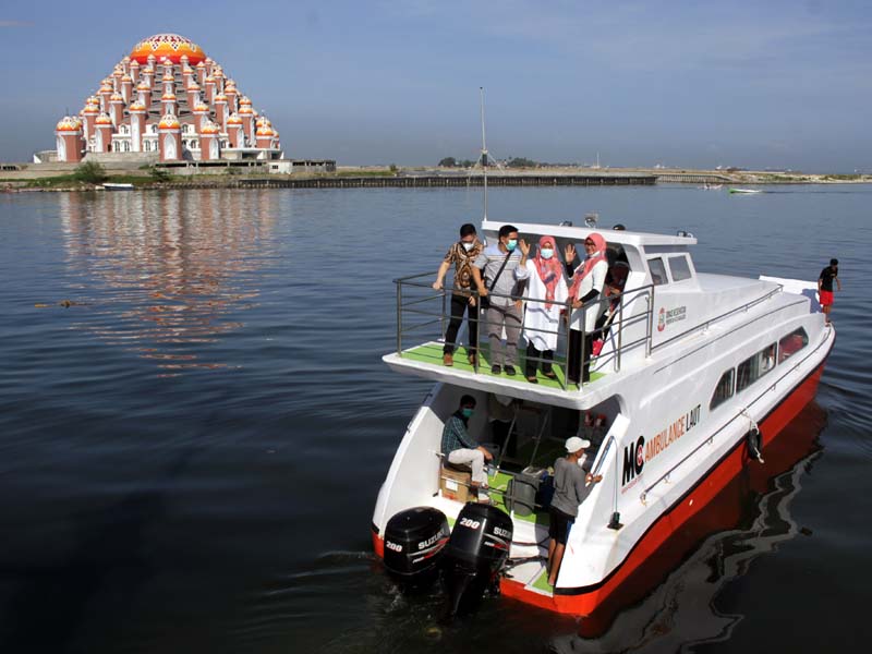 Pemberangkatan Tim Medis Ke Pulau Kecil