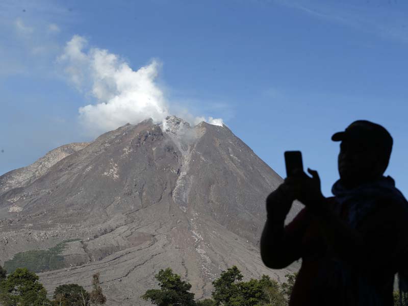 Aktifitas Gunung Sinabung Meningkat