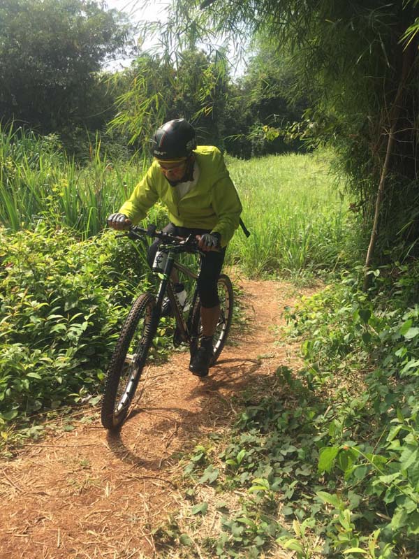 Gowes Menantang Jalur Sepeda Sektor 9 Bintaro-Parigi 