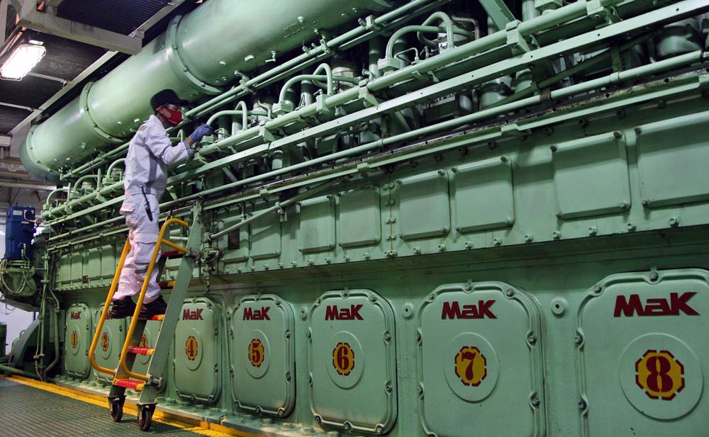 Adaptasi Kebiasaan Baru Layanan di Kapal PT Pelni