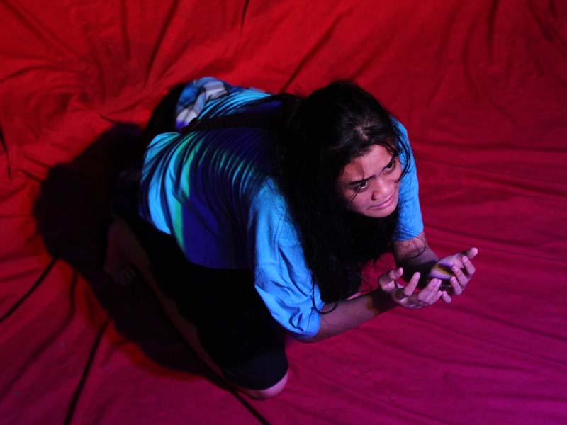 Pentas Teater Ndek-Ndek Sur