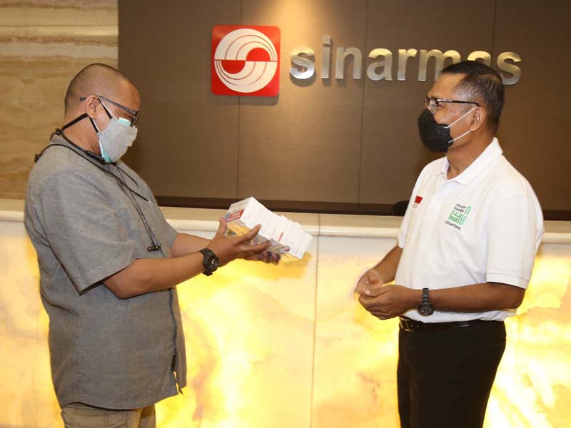 Sinar Mas Donasikan Suplemen Herbal bagi Jurnalis Foto
