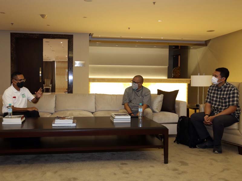 Sinar Mas Donasikan Suplemen Herbal bagi Jurnalis Foto