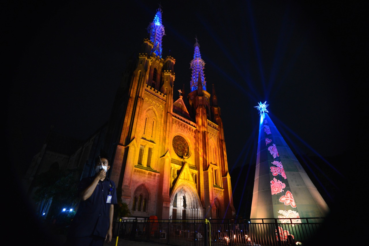 Misa Natal di Gereja Katedral