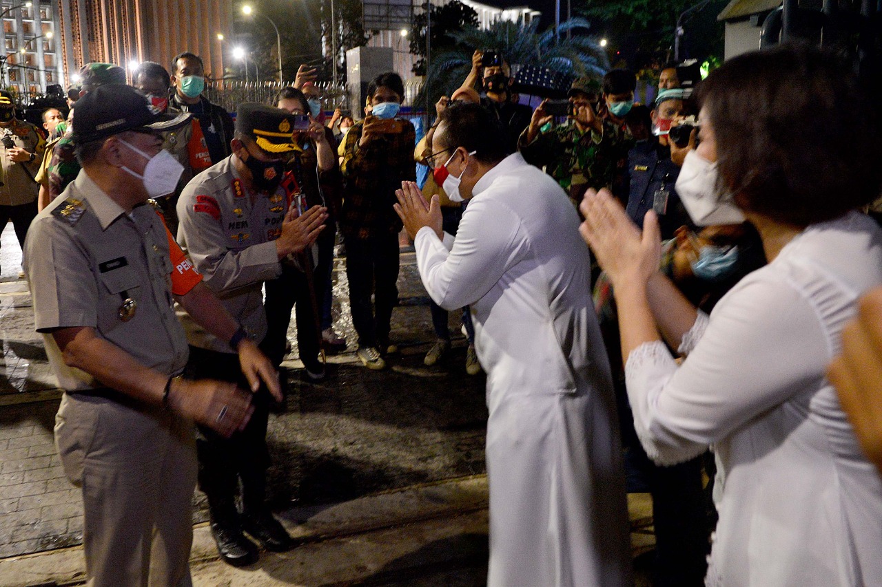 Misa Natal di Gereja Katedral