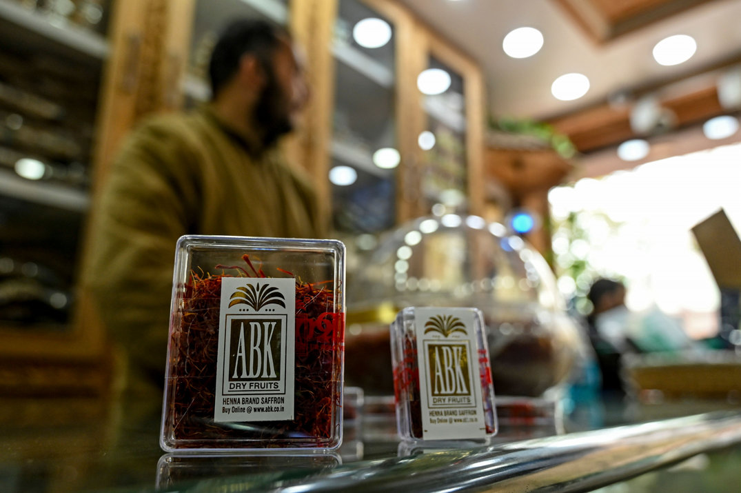 Panen Safron Menurun Akibat Perubahan Iklim