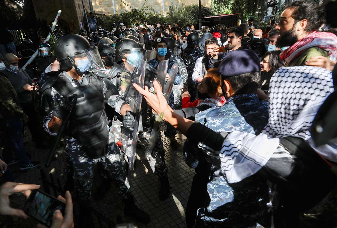 Protes Kenaikan Biaya Pendidikan