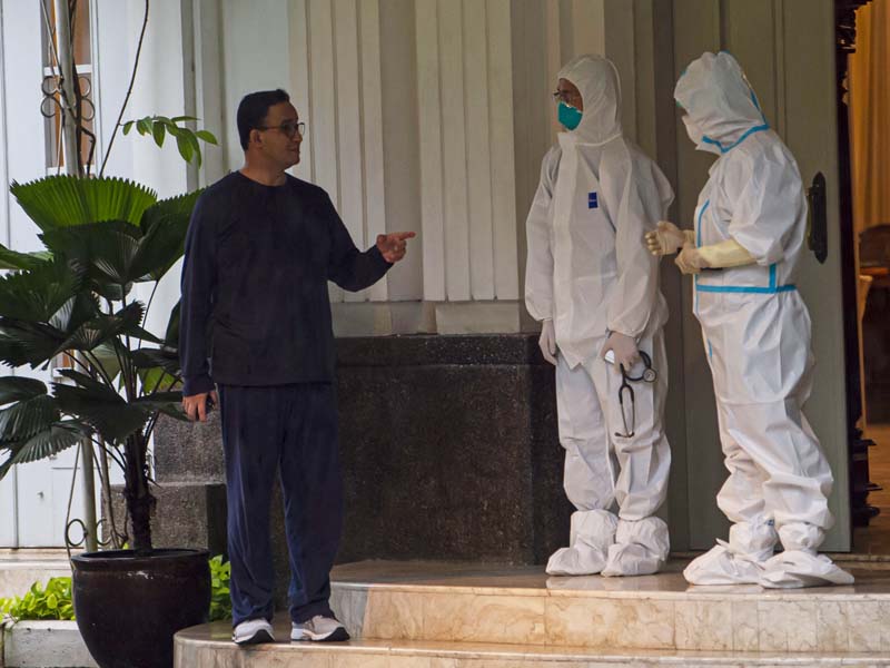 Isolasi Mandiri Gubernur Anies Baswedan