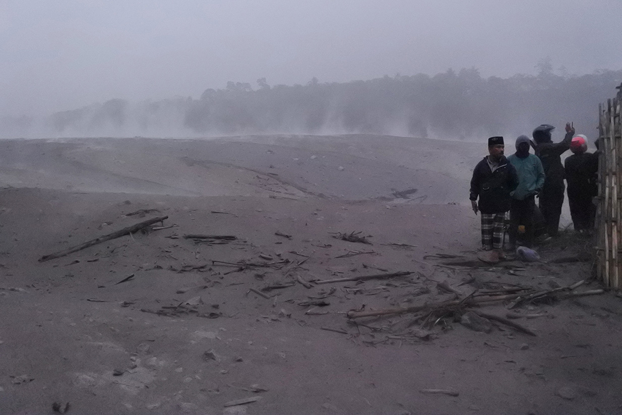 Banjir Lahar Dingin Gunung Semeru 
