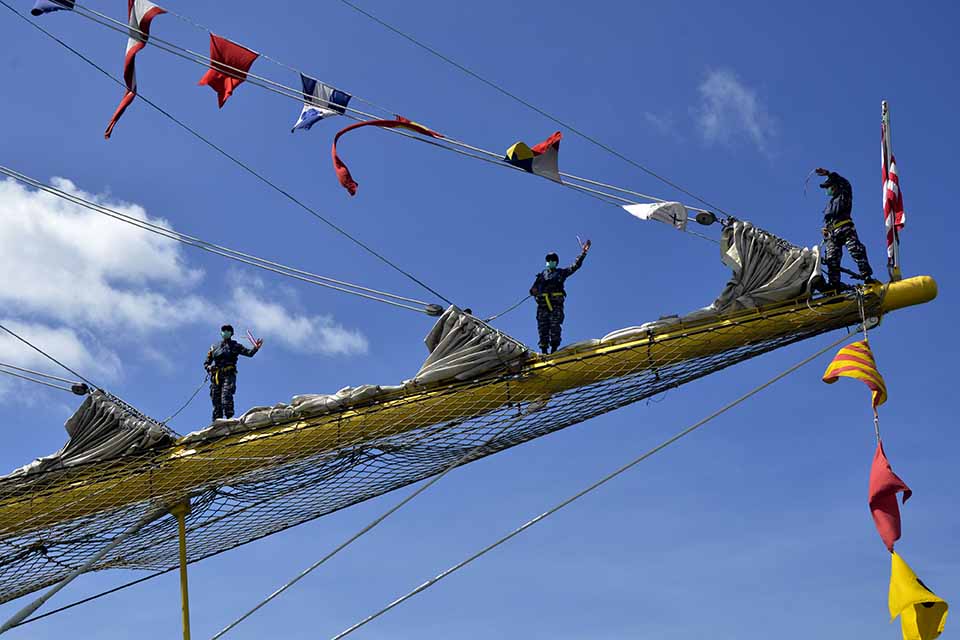 KRI Bima Suci Tiba di Sorong