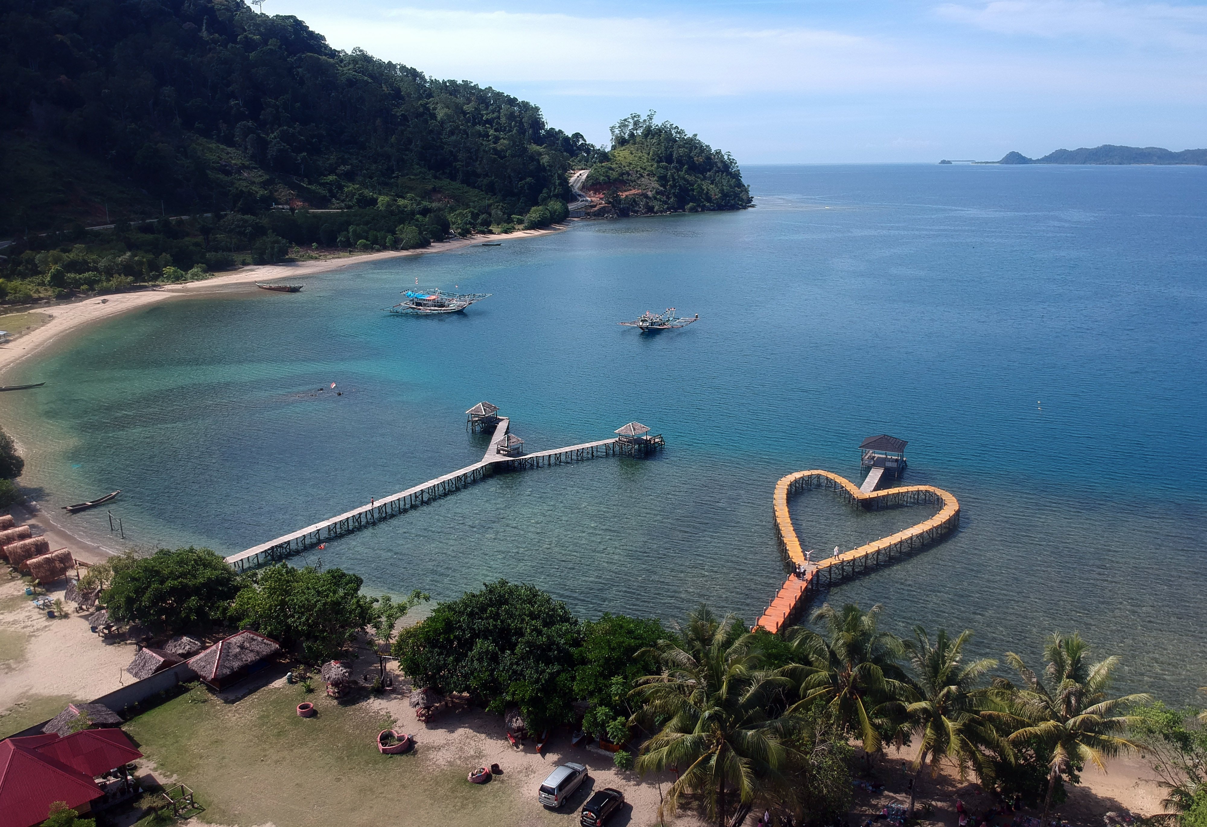 Pengembangan Pantai Kawasan Mandeh
